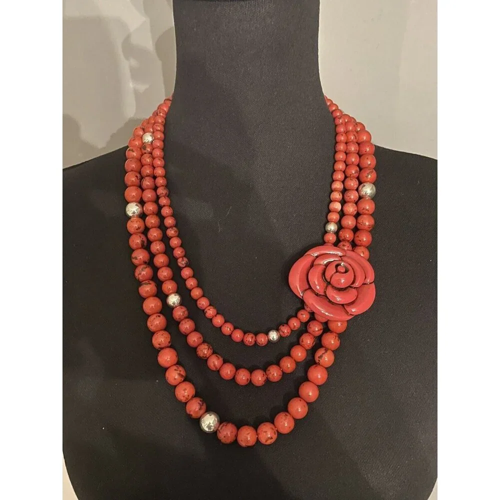 NECKLACE RED CORAL LOOK TRIPLE STRAND‎ FLOWER FUN FASHION COLLECTIBLE PLASTIC